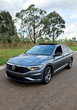 VOLKSWAGEN JETTA 1.4 250 TSI TOTAL FLEX R-LINE TIPTRONIC